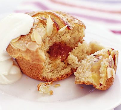 Peach & almond muffins